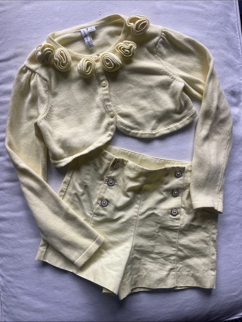 JANIE AND JACK Girls Size 7/8 Yellow Cropped Cardigan and Button Shorts Set